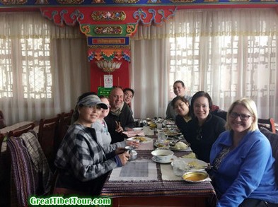 AUS  Lhasa Gyantse Shigatse Mt. Everest Group Tour