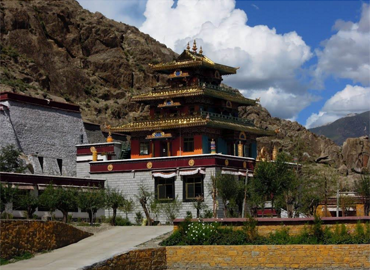 Tholing Monastery is the oldest monastery (or gompa) in the Ngari.