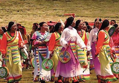 Tibetan people in their more gorgeous attire for this festival