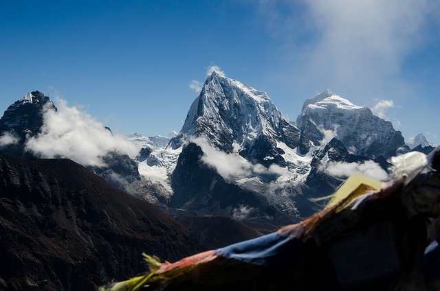 Mount Everest attracts thousands of travelers to explore it every year. The awe-inspiring mountain has an altitude of 8848 meters, which is really spectacular. 