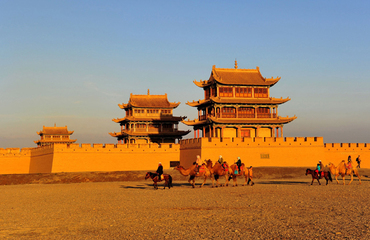 Enjoy Lanzhou and Tibet in one tour package.
                                Experience the silk-road and Tibet plateau all at
                                once.