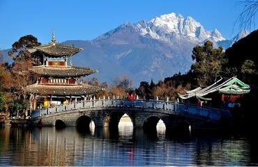 Enjoy Yunnan and Tibet scenery in one tour
                                package.