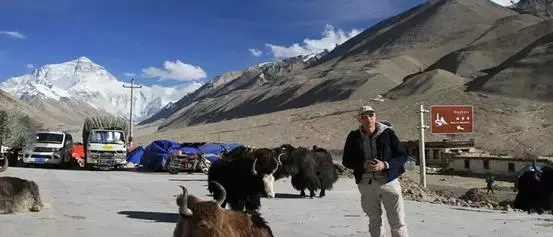 Lhasa Shigatse Everest Base Camp Sakya Tour
