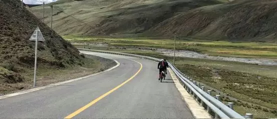 Riding through Friendship Highway