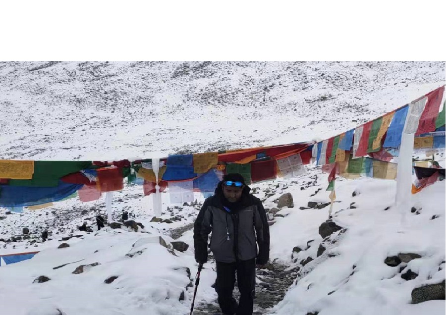 Mt.Kailash Kora in the heavy snow