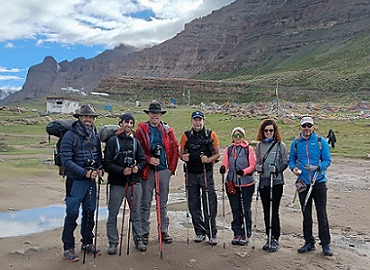 This tour starts from Lhasa. You will visit Mt.Everest and Kailash, finally ends at Gyirong border. This tour starts from Lhasa. You will visit Mt.Everest and Kailash, finally ends at Gyirong border.