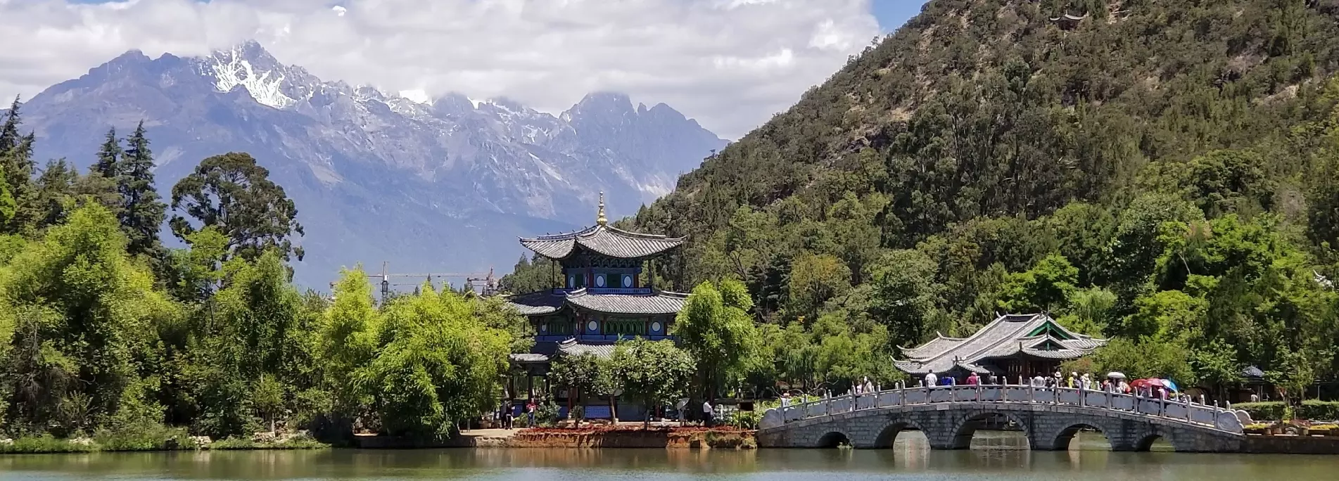 Black Dragon Pool park in Lijiang