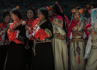 Tibetan women in costume