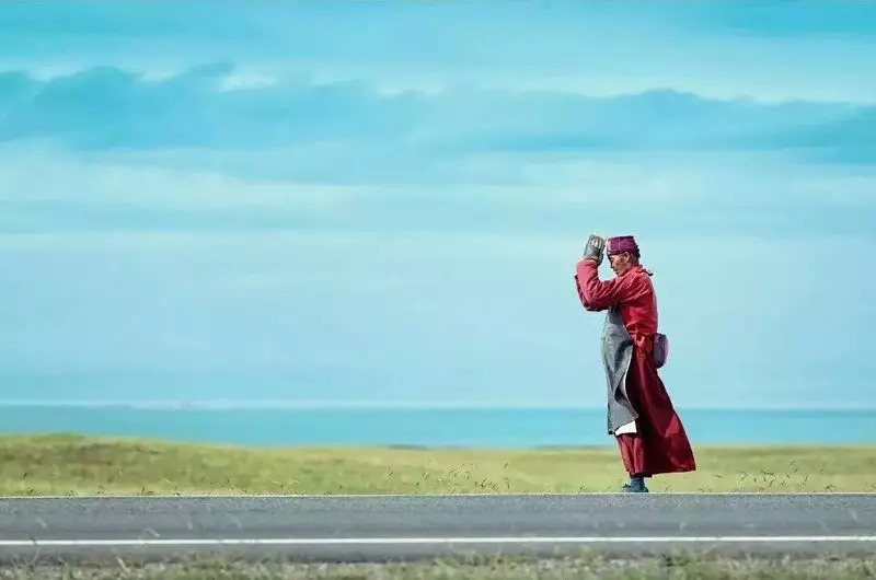 Tibetan kowtow Tibetan kowtow