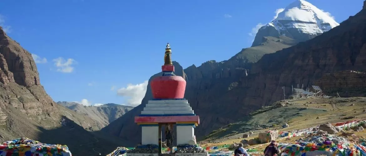 Gang Rinpoche the Precious Snow Mountain
