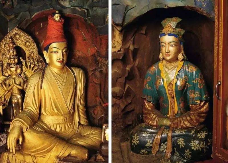 Princess Wencheng and Songtsan Gambo's statues in Potala Palace.