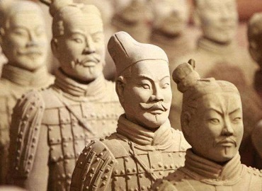 Museum of Terra Cotta Warriors in
                                        Xián.