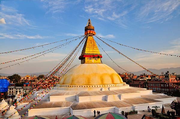 Nepal Boudha Stupa: the largest spherical stupas in the world