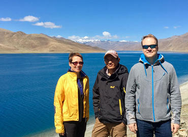 Our customers by Yamdroktso Lake. Our customers by Yamdroktso Lake.