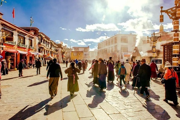 Costume in Lhasa