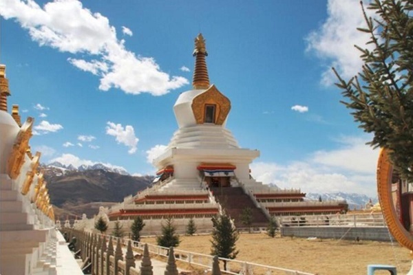 Lama stupa