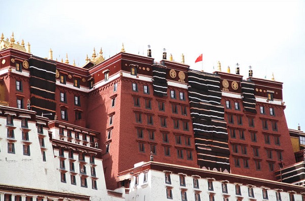 The Red Palace, the core of the Potala Palace, serves as a religious holy site.