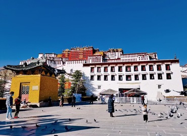 The entrance of Potala Palace