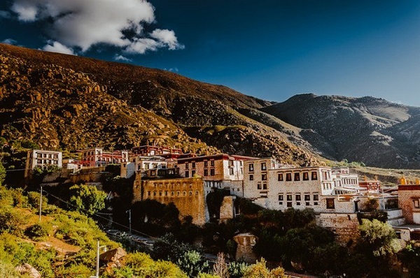 Far look of Drepung Moanstery