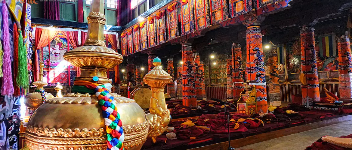 Chanting hall of Sera Monastery.