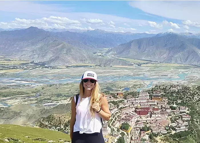 Lhasa & Ganden Monastery Group Tour