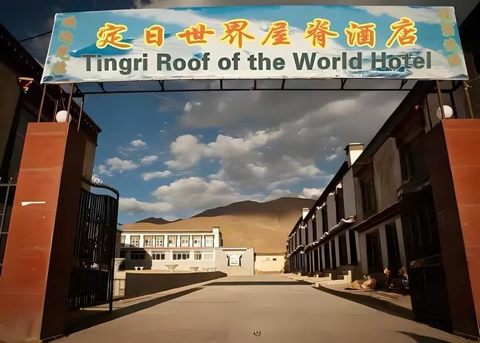 Tingri Roof Of The World Hotel