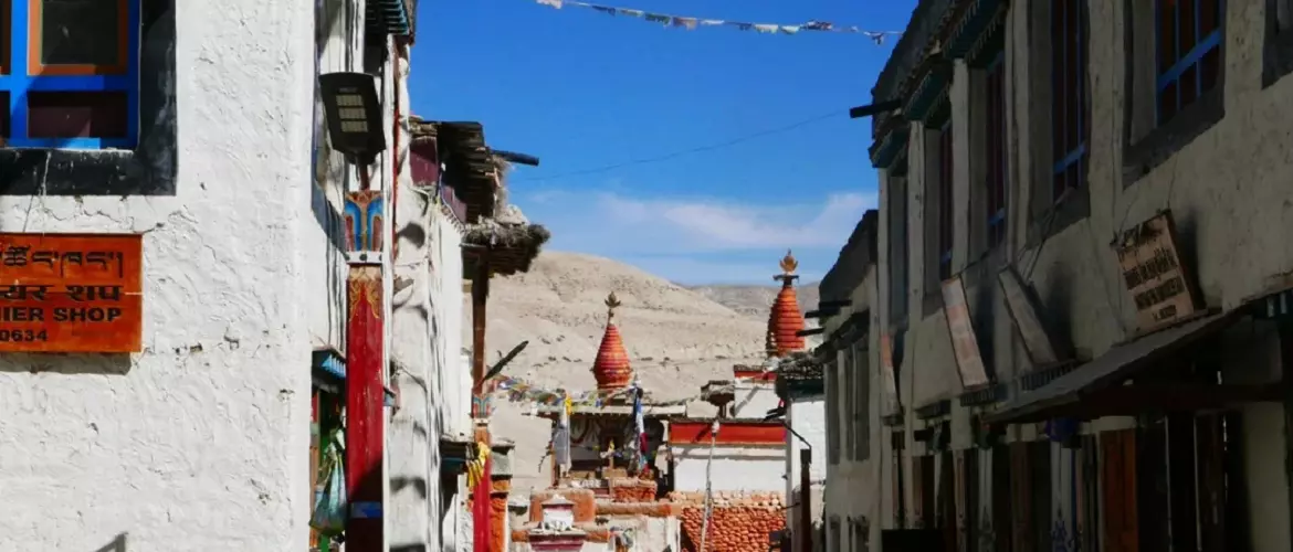 On the street of Lo Manthang