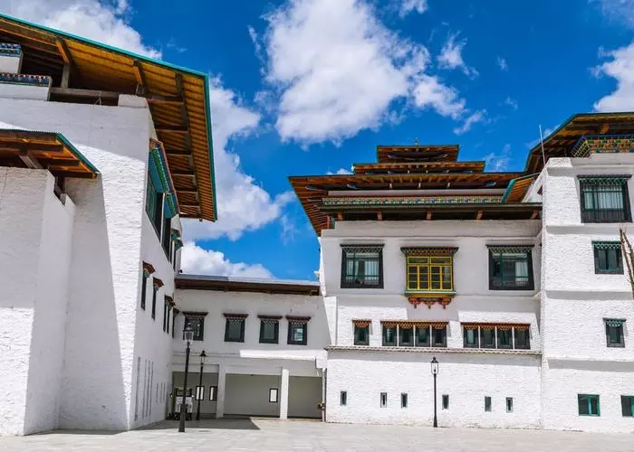 Tibetan Architecture in Lulang