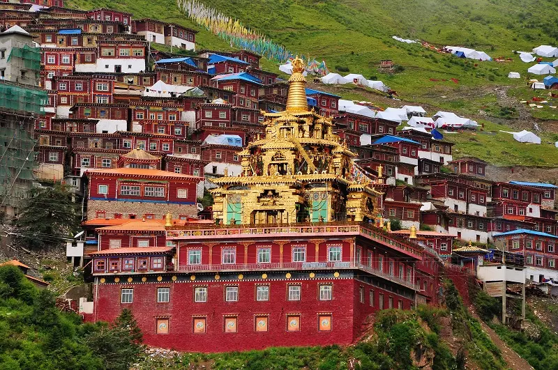 Nyingma Lineage: The Oldest Sect of Tibetan Buddhism