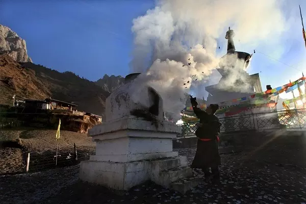 Burning incense is a popular religious ritual in Tibetans.