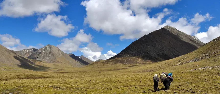 Ganden to Samye Trek