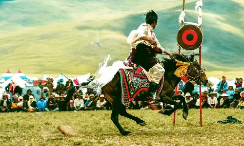 Horse racing festival in Nagqu