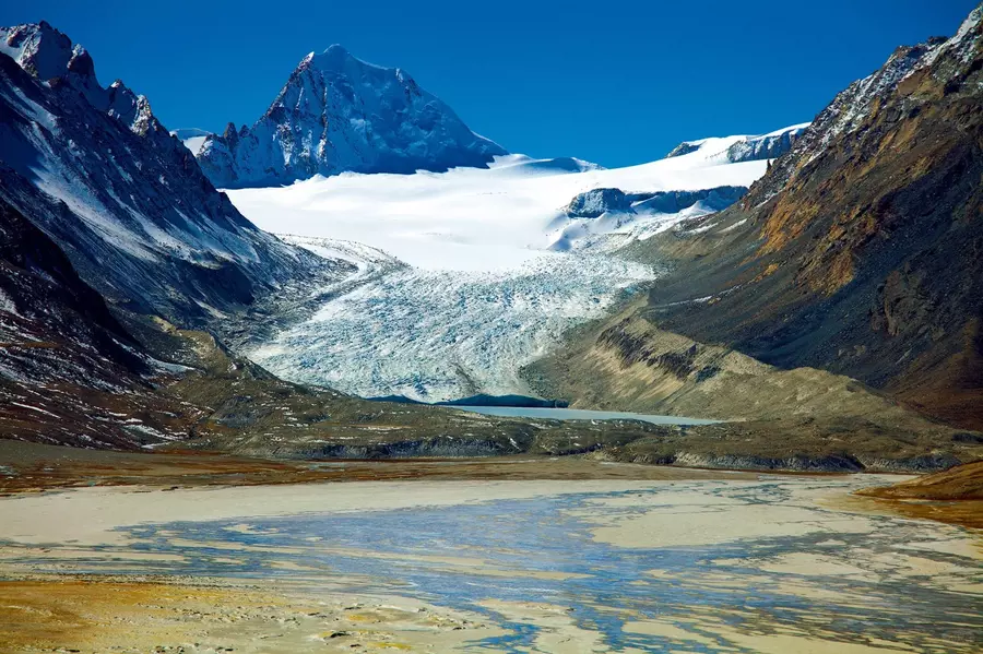 Jiemayangzong Glacier