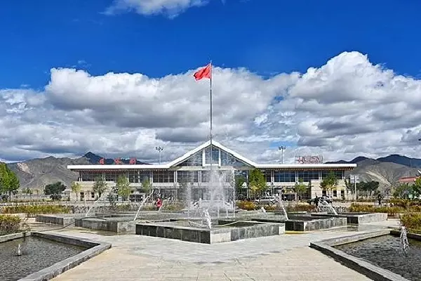 Shigatse Peace Airport