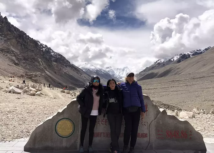 Tourists at EBC