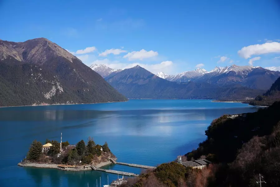 Lago Basumtso