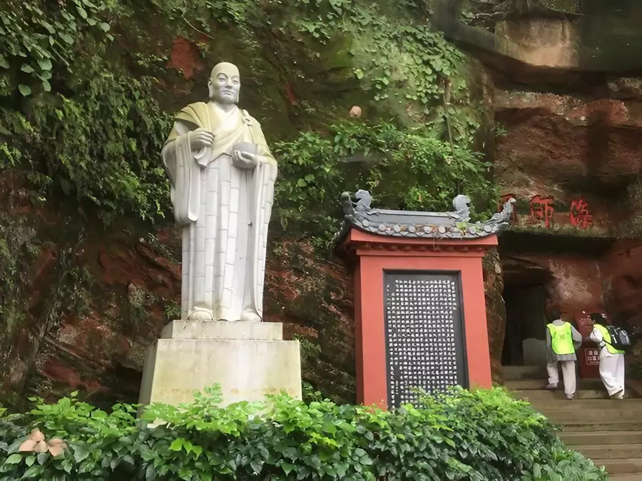 Nhà sư Hải Thông