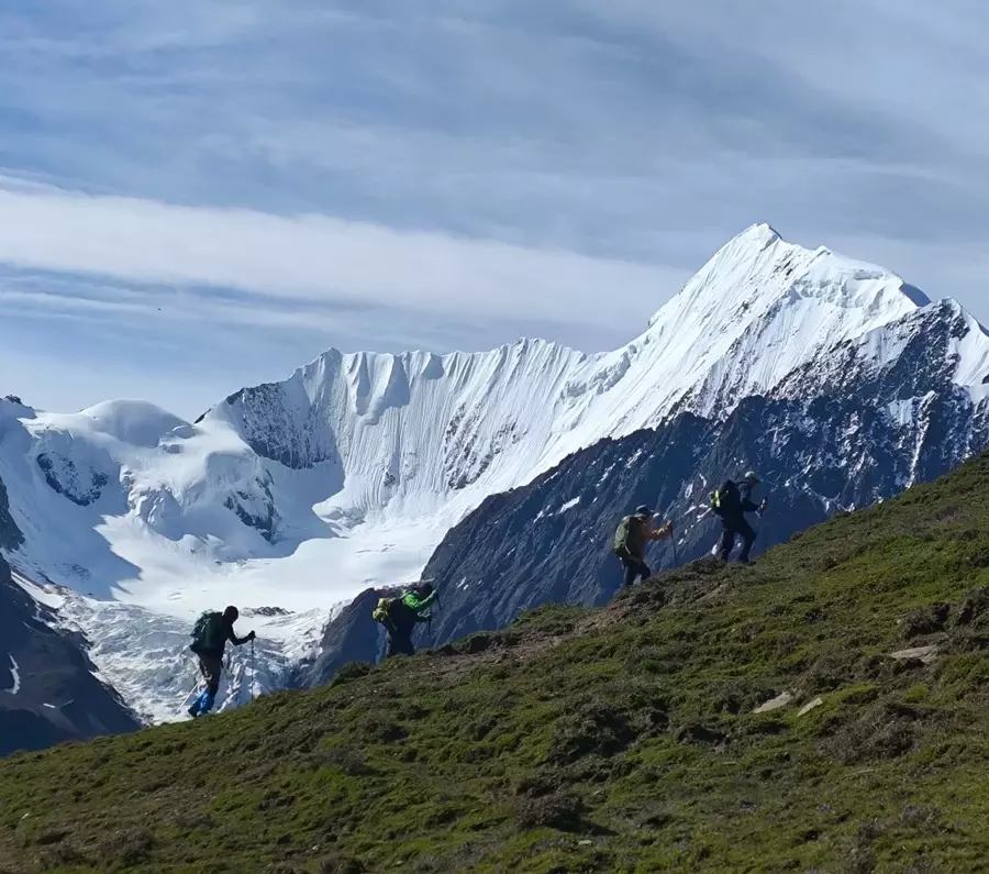 Gongga Shan Trek