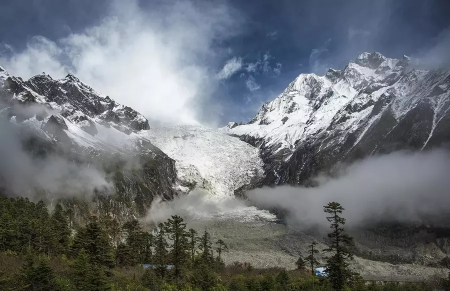 Hailuogou Glacier